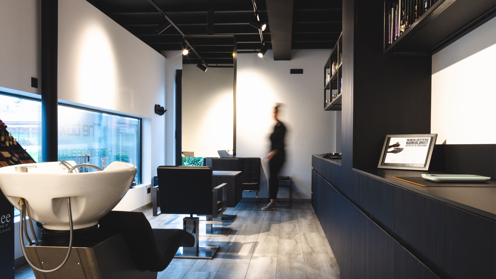 iBeauty Salon The box hair and beauty bar afbeelding 1
