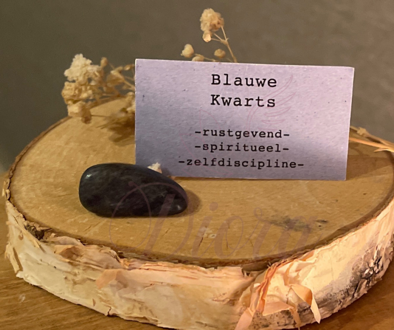 Blauwe kwarts in stoffen zakje A - Peer