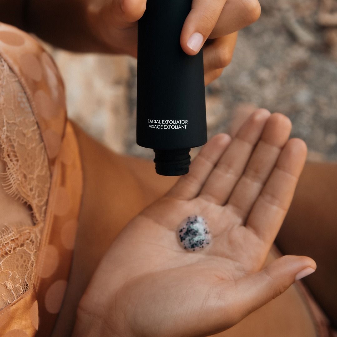 Marc Inbane - Black Exfoliator Gezichtsscrub - Glabbeek