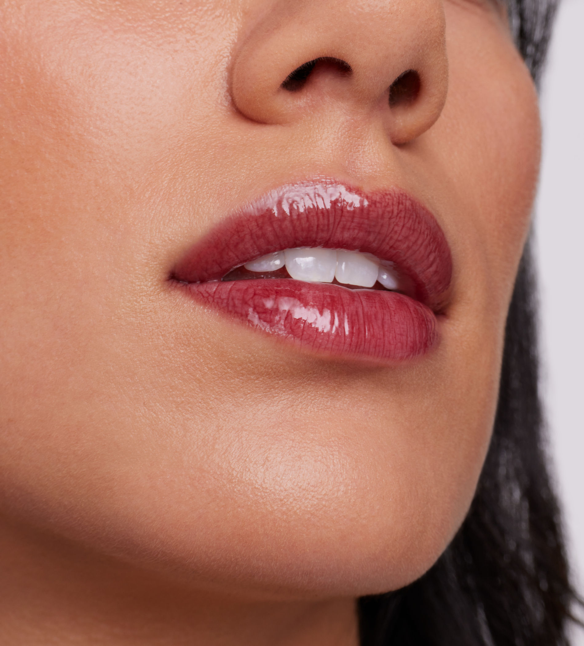 ColorLuxe High Impact Lip Glaze  - Cherry Noir - Turnhout