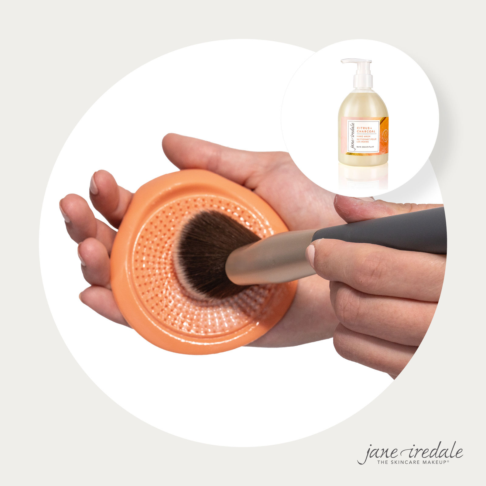 Brush Cleansing Pad - Limited Edition - Turnhout